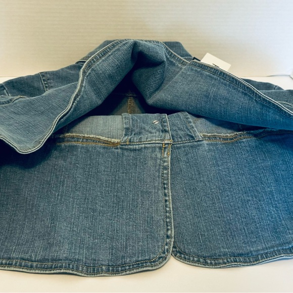 Authentic CCI Blues Woman's Jean Jacket Stretch Light Blue Denim Size 1X Pockets - Picture 6 of 16
